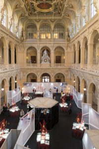 exhibition-Lyon-Girardon A bird's eye view of the jewellery exhibition held in Lyon in 2018. Fine designer jewelry was on display.