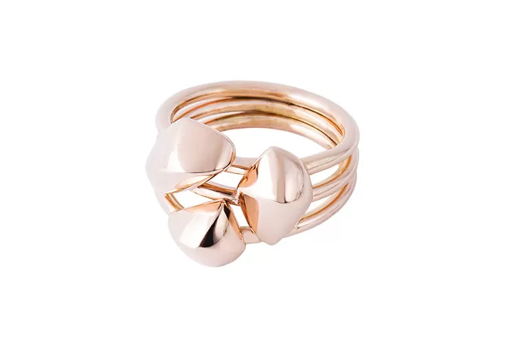 Contemporary jewelry in rosegold from Paris Contemporary jewelry in rosegold from Paris