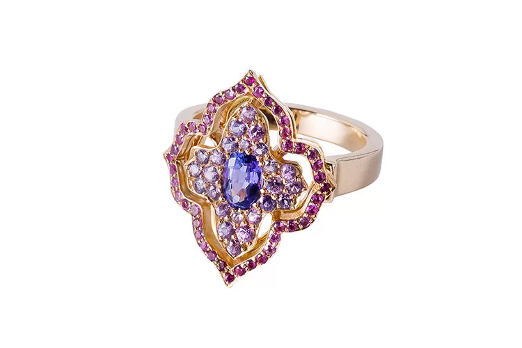 Fine jewellery Paris Fine jewellery ring with oriental shape, setted with tanzanit and sapphires.