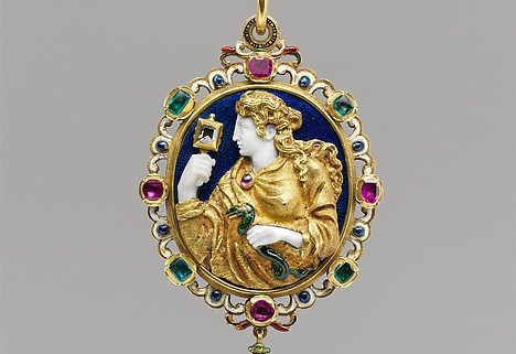Vue de face d'un médaillon du 16ème siecle, vers 1550-1560.