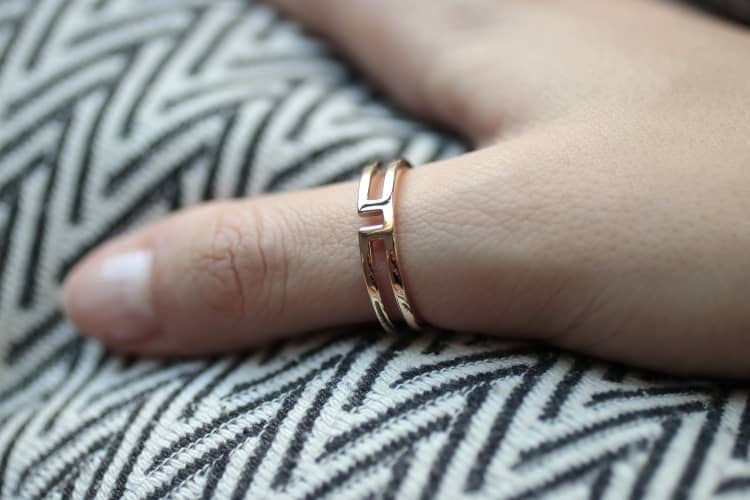 men's-wedding-band This men's red gold ring with a double square band and a U-shape in the middle is a custom-made wedding ring, created in Paris in the Place Vendôme district.